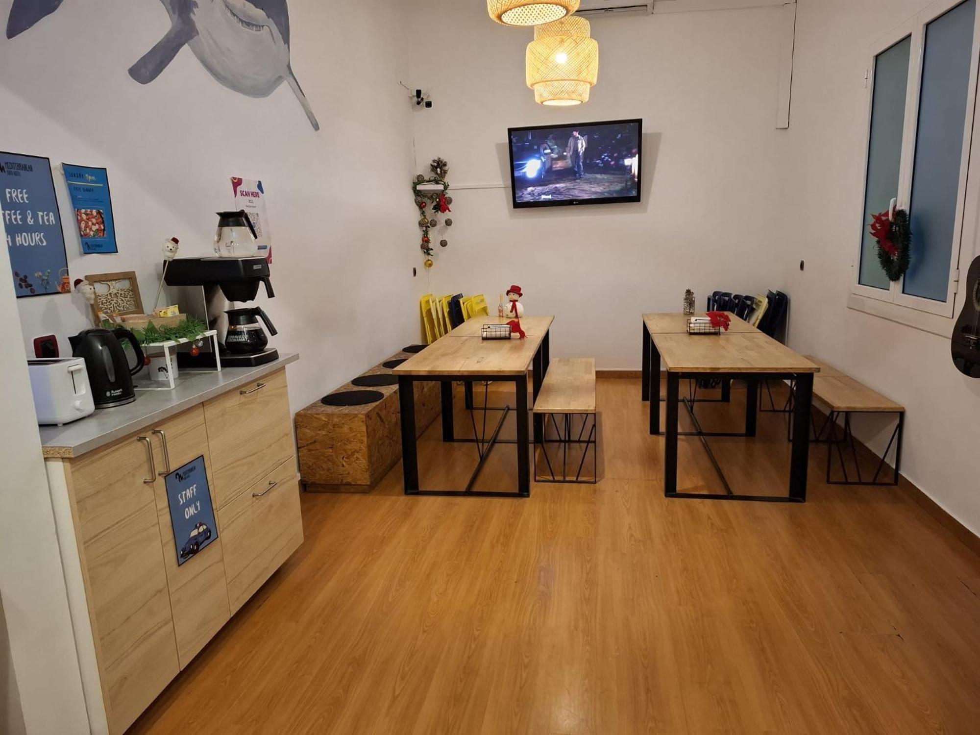 Mediterranean Hostel Барселона Екстер'єр фото